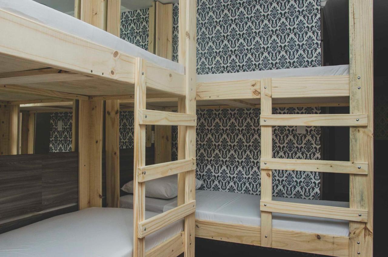 Bunk Bed Mixed Dormitory Room